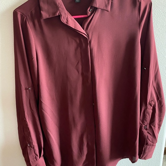 Maroon button up blouse - Picture 1 of 3